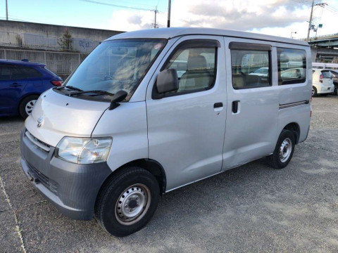 2011 Toyota Townace Van S402M[0]