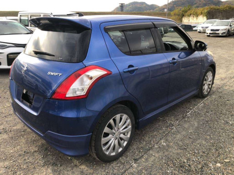 2012 Suzuki Swift ZC72S[1]