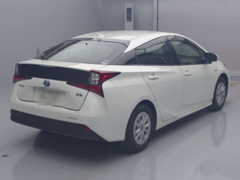 2020 Toyota Prius ZVW51[1]