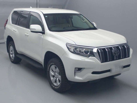 2021 Toyota Land Cruiser Prado TRJ150W[2]