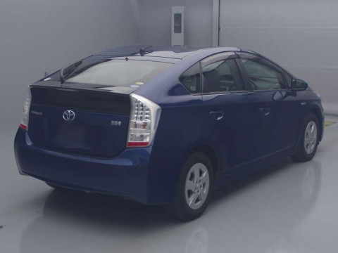 2010 Toyota Prius ZVW30[1]