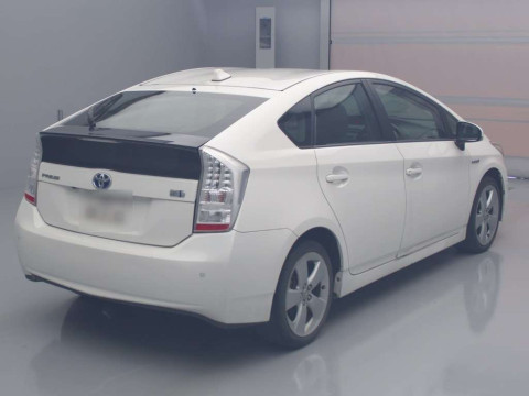 2011 Toyota Prius ZVW30[1]