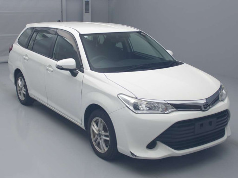 2016 Toyota Corolla Fielder NRE161G[2]