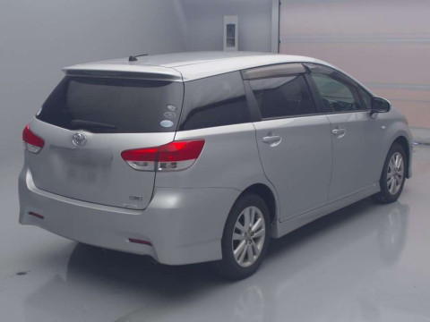 2010 Toyota Wish ZGE20W[1]