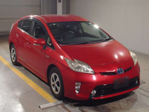 2013 Toyota Prius ZVW30[2]