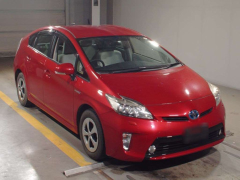 2012 Toyota Prius ZVW30[2]