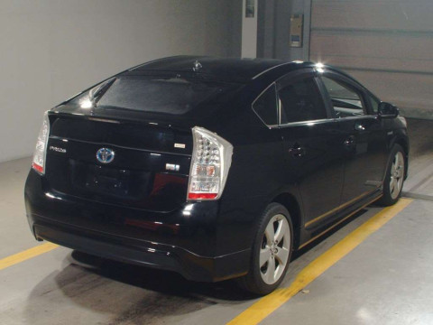 2010 Toyota Prius ZVW30[1]