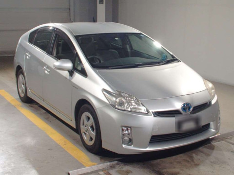 2011 Toyota Prius ZVW30[2]