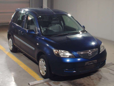 2002 Mazda Demio DY3W[2]