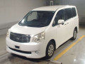 2013 Toyota Noah