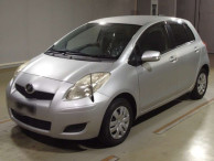 2010 Toyota Vitz