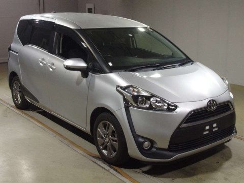 2015 Toyota Sienta NSP170G[2]