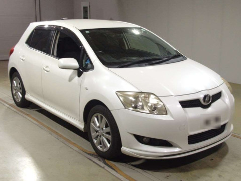 2007 Toyota Auris ZRE154H[2]