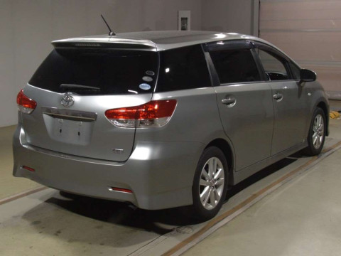 2010 Toyota Wish ZGE20W[1]