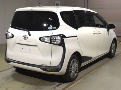 2015 Toyota Sienta NSP170G[1]