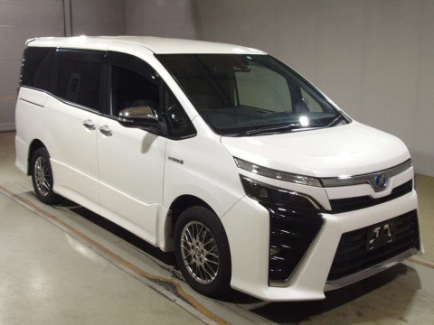 2019 Toyota Voxy ZWR80W[2]