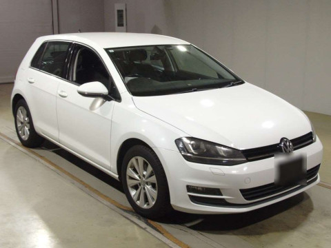 2014 Volkswagen Golf AUCJZ[2]