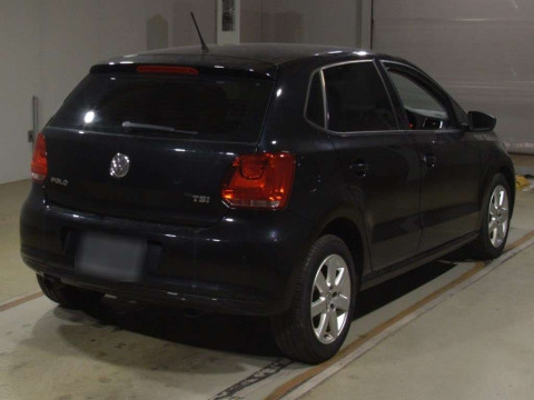 2011 Volkswagen Polo 6RCBZ[1]