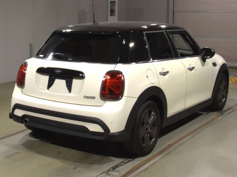 2022 Mini MINI XU15MW[1]