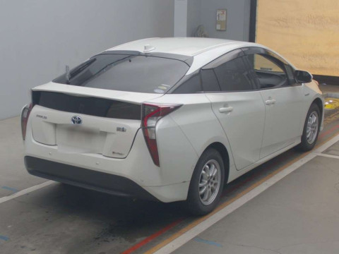 2018 Toyota Prius ZVW55[1]