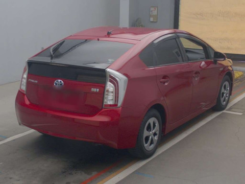 2015 Toyota Prius ZVW30[1]