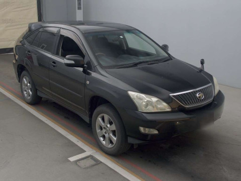 2005 Toyota Harrier ACU30W[2]