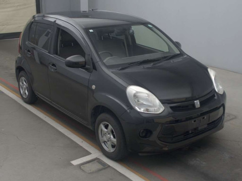 2015 Toyota Passo KGC30[2]