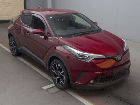 2017 Toyota C-HR ZYX10[2]