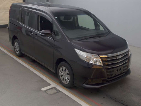 2015 Toyota Noah ZRR85G[2]