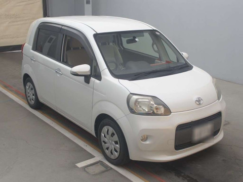 2012 Toyota Porte NCP141[2]