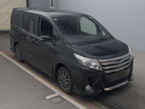 2014 Toyota Noah ZRR80W[2]