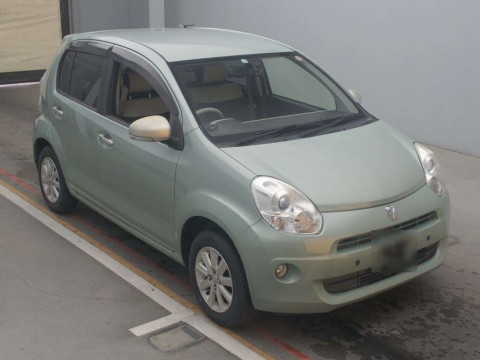 2013 Toyota Passo KGC30[2]