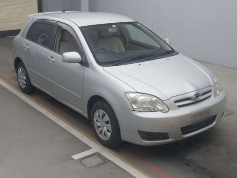 2004 Toyota Corolla Runx NZE121[2]