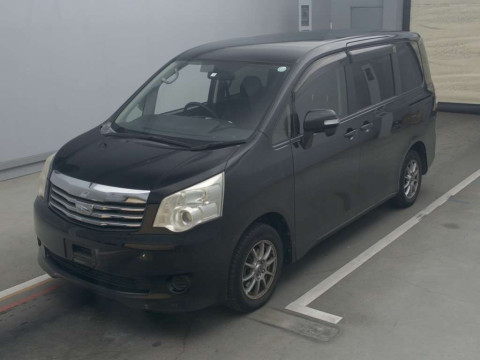 2012 Toyota Noah ZRR70G[0]