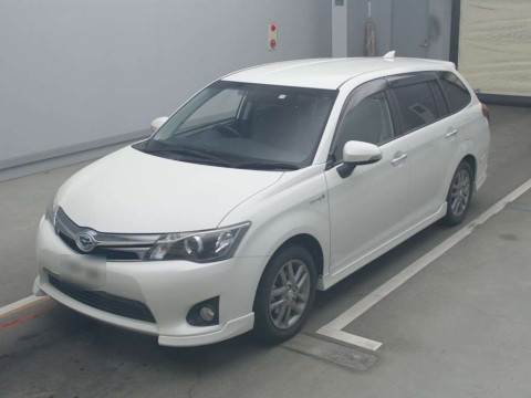 2013 Toyota Corolla Fielder NKE165G[0]