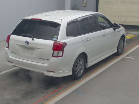 2013 Toyota Corolla Fielder NKE165G[1]