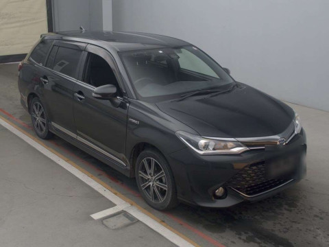 2015 Toyota Corolla Fielder NKE165G[2]