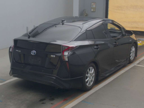 2018 Toyota Prius ZVW50[1]