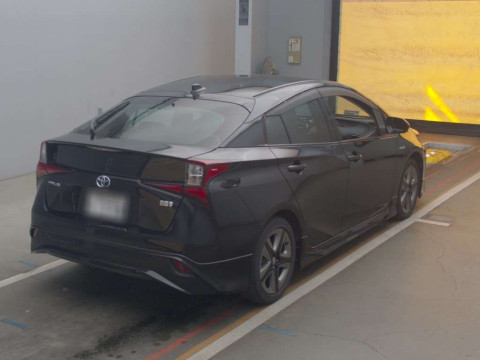 2019 Toyota Prius ZVW51[1]