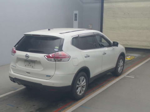 2015 Nissan X-Trail NT32[1]