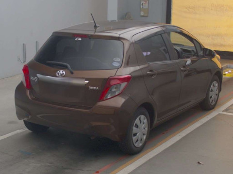 2012 Toyota Vitz NSP130[1]