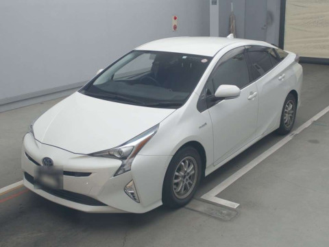 2017 Toyota Prius ZVW50[0]