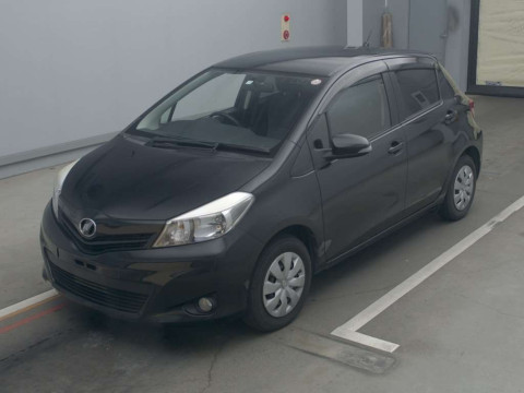 2013 Toyota Vitz NSP130[0]