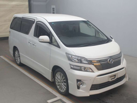 2013 Toyota Vellfire ANH20W[2]