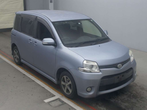 2014 Toyota Sienta NCP81G[2]