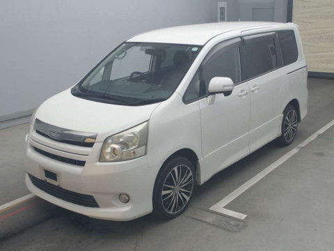 2008 Toyota Noah ZRR70W[0]