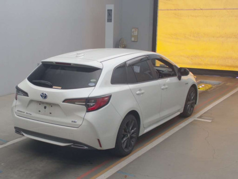 2020 Toyota Corolla Touring Wagon ZWE211W[1]