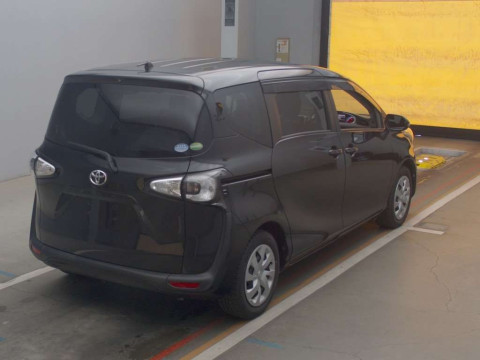 2018 Toyota Sienta NSP170G[1]