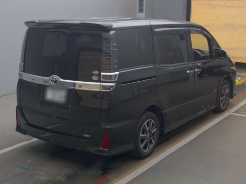 2019 Toyota Voxy ZRR80W[1]