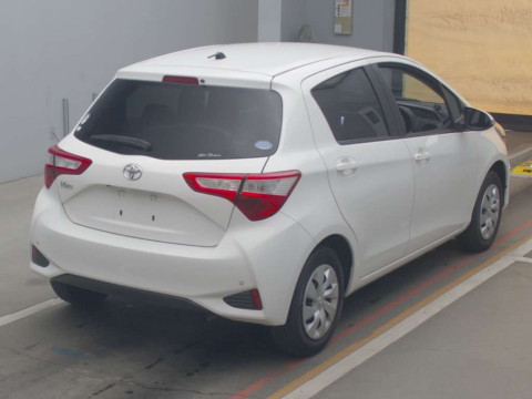 2018 Toyota Vitz KSP130[1]